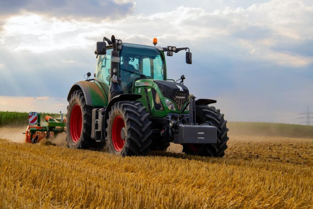 Tractor Insurance: Why It’s Essential for UK Farmers tractor insurance is essential