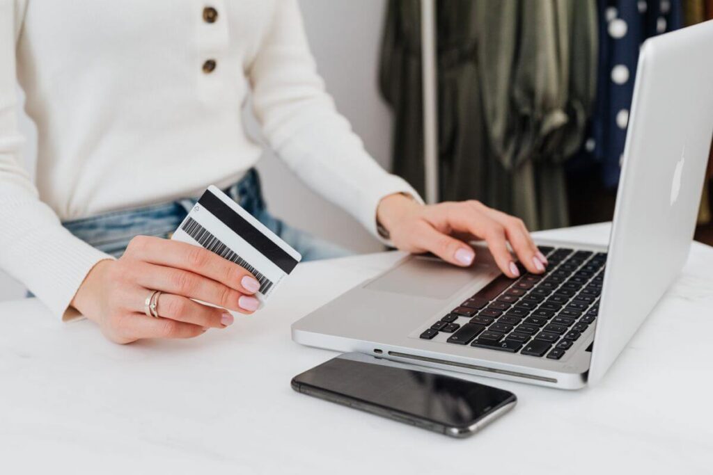 How to Choose the Right Savings Account